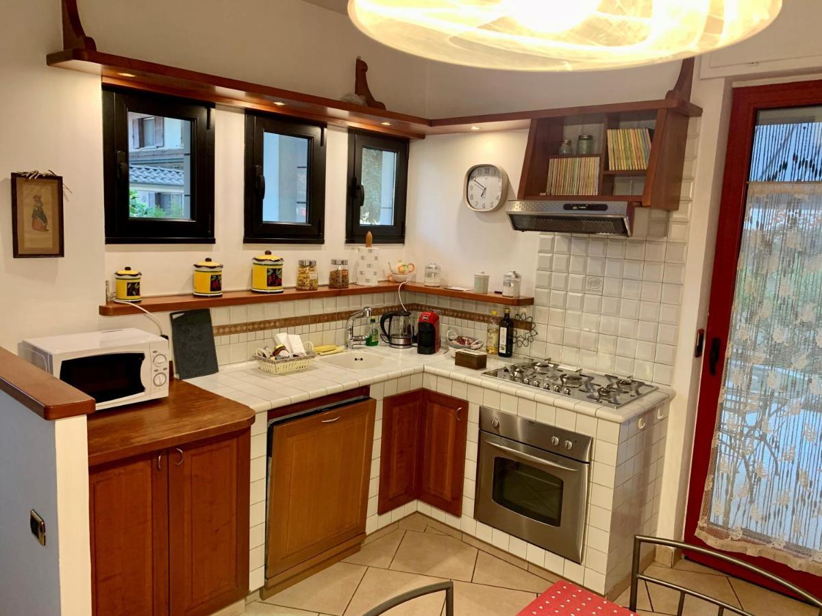 L'Angolo Verde Apartment モンカリエーリ エクステリア 写真